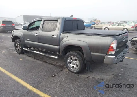 2014 Toyota Tacoma Prerunner V6 z USA, uszkodzony, nr VIN 3TMJU4GN8EM162254